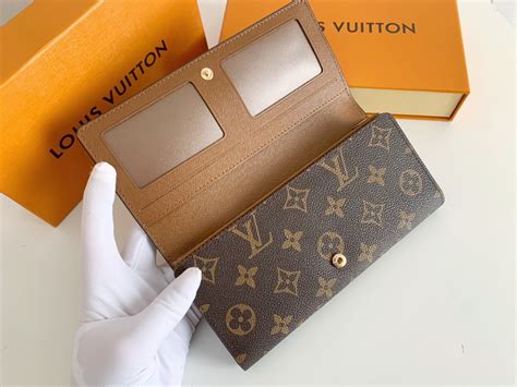 louis vuitton female wallet.